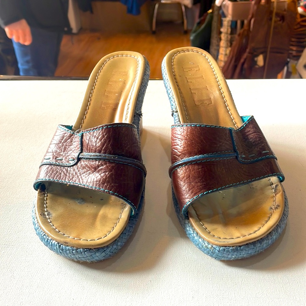 ELLE comfy wedges